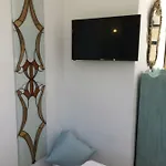 Naiada فيلة *